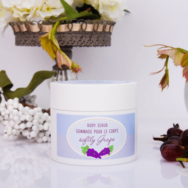 Badefee Körperpeeling Softly Grape