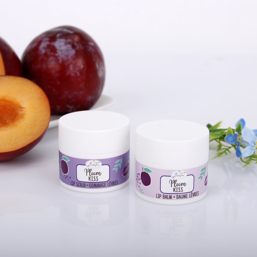 Badefee Lippenpflege Duo Plum Kiss  Peeling & Balsam mit Bienenwachs & natürlichem Duft, mikroplastikfrei